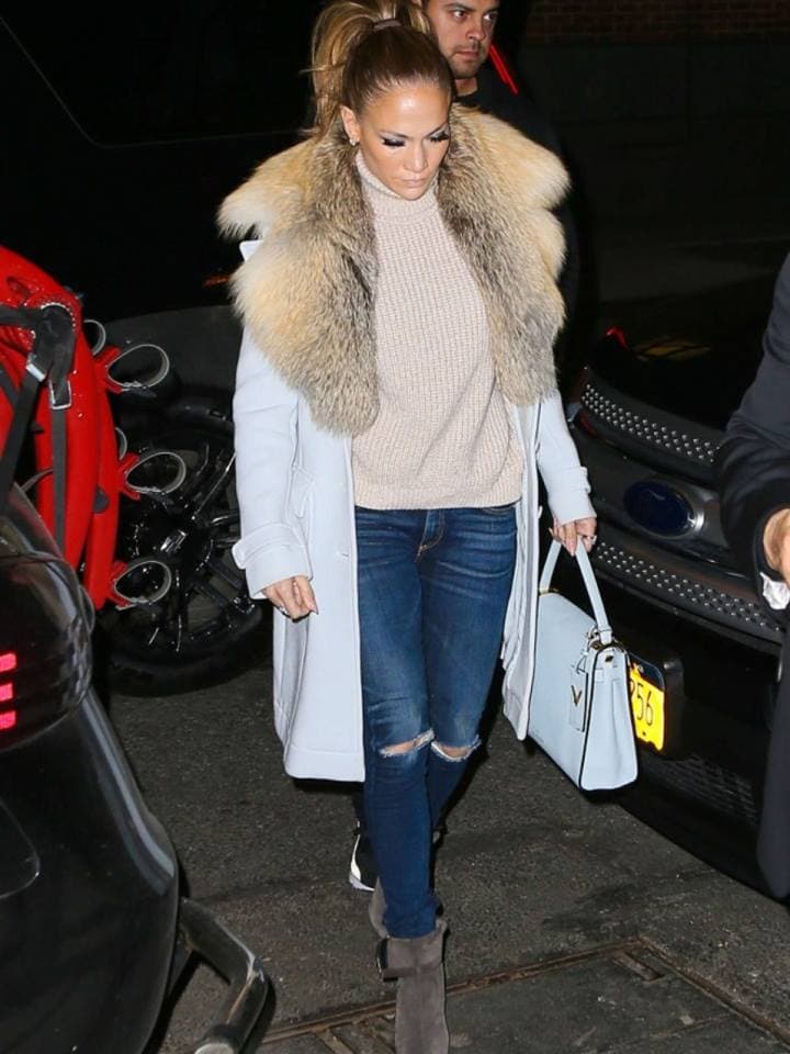 J.Lo loves her Valentino Rockstud Tote 