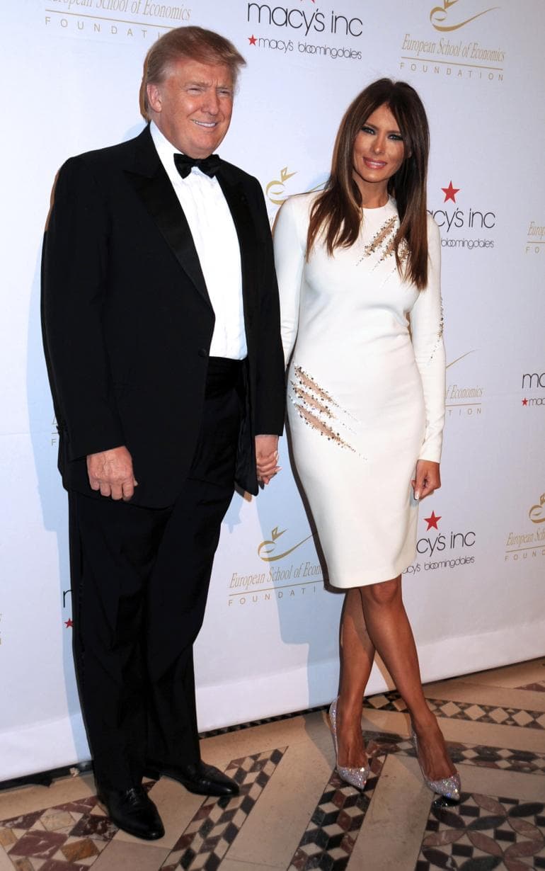 MELANIA SOCHEAZA DIN NOU