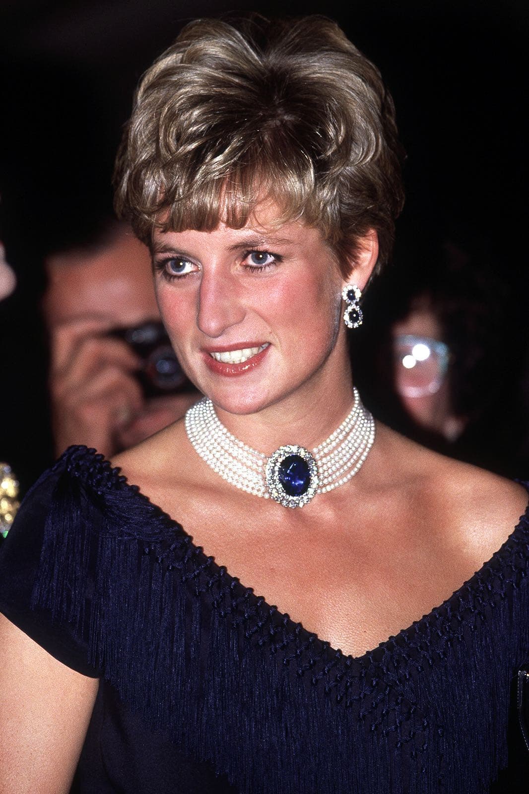 Exclusiv: Camilla Parker Trying too hard to be Lady Di. Eșec răsunător pentru plagiatul ei