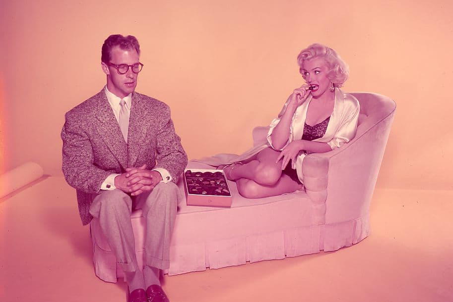 3 păcate dulci, o poveste random despre amor, ispită și trădare, cu final neașteptat!