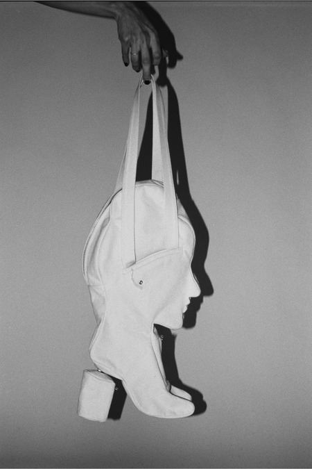 Walker_001_1366.450x675