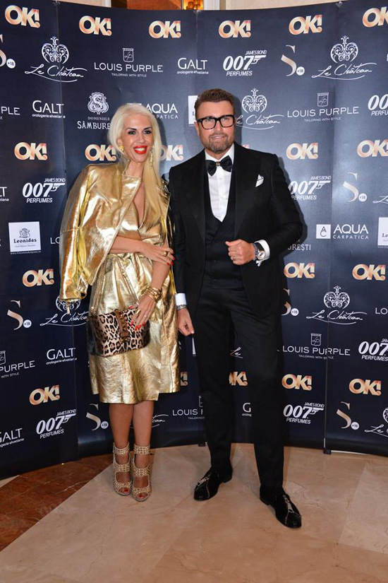 baduleasca-bote-james-bond