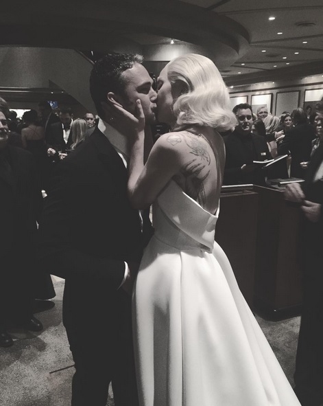 Lady-Gaga-si-Taylor-Kinney-